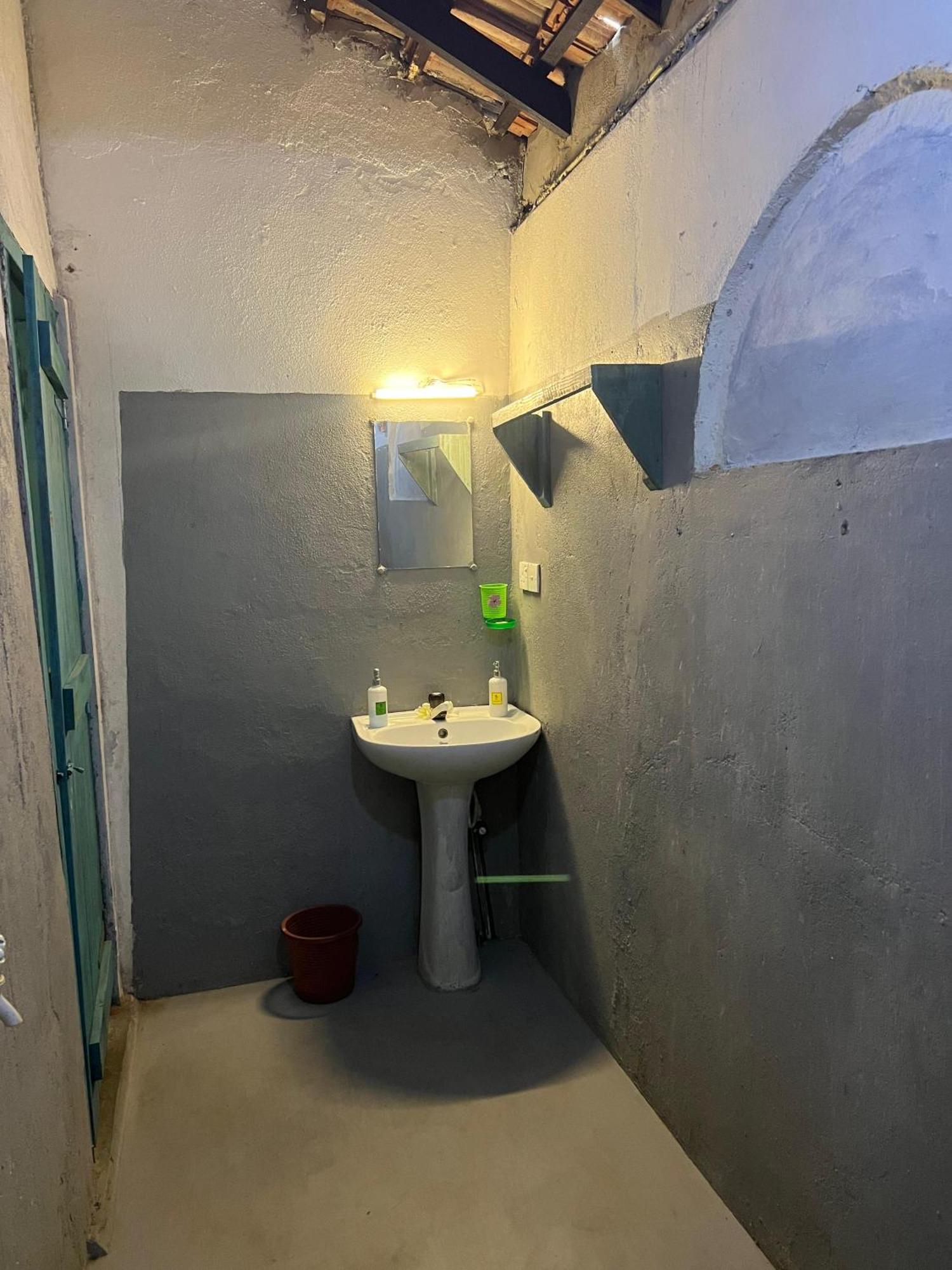 Cactus Arugambay Hostel Аругам Бей Екстериор снимка